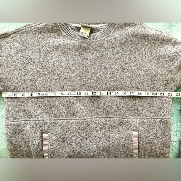 The North Face Women’s Purple Sweater - Picture 9 of 12